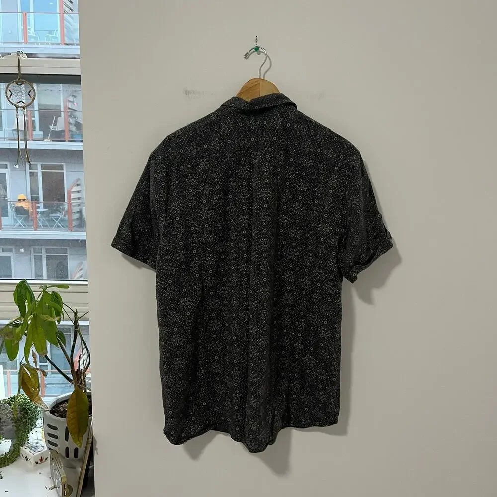 Banana Republic Gray Print Button Up Camden Fit Top Size XL